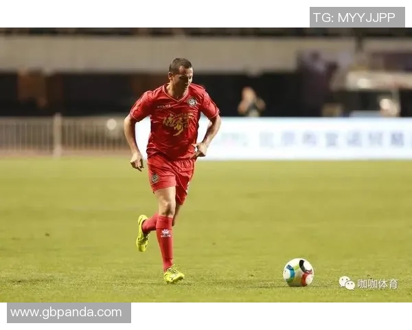 加拿大足球国脚崛起之路：从青涩球员到国际舞台上的闪耀明星