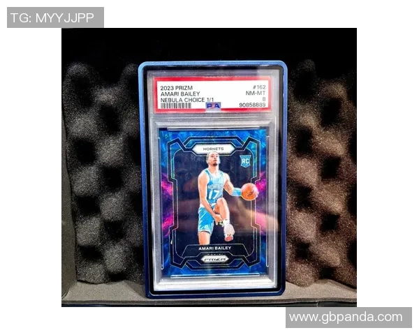 中国足球明星签名球星卡发布会盛大举行 球迷争相收藏热潮不断 中国足球明星签名球星卡发布会盛大举行 球迷争相收藏热潮不断