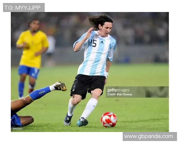 足球巨星奥运会辉煌瞬间回顾与历史性突破 足球巨星奥运会辉煌瞬间回顾与历史性突破